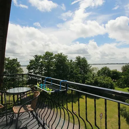 Apartament Z Widokiem Na Jezioro Jamno Apartment *